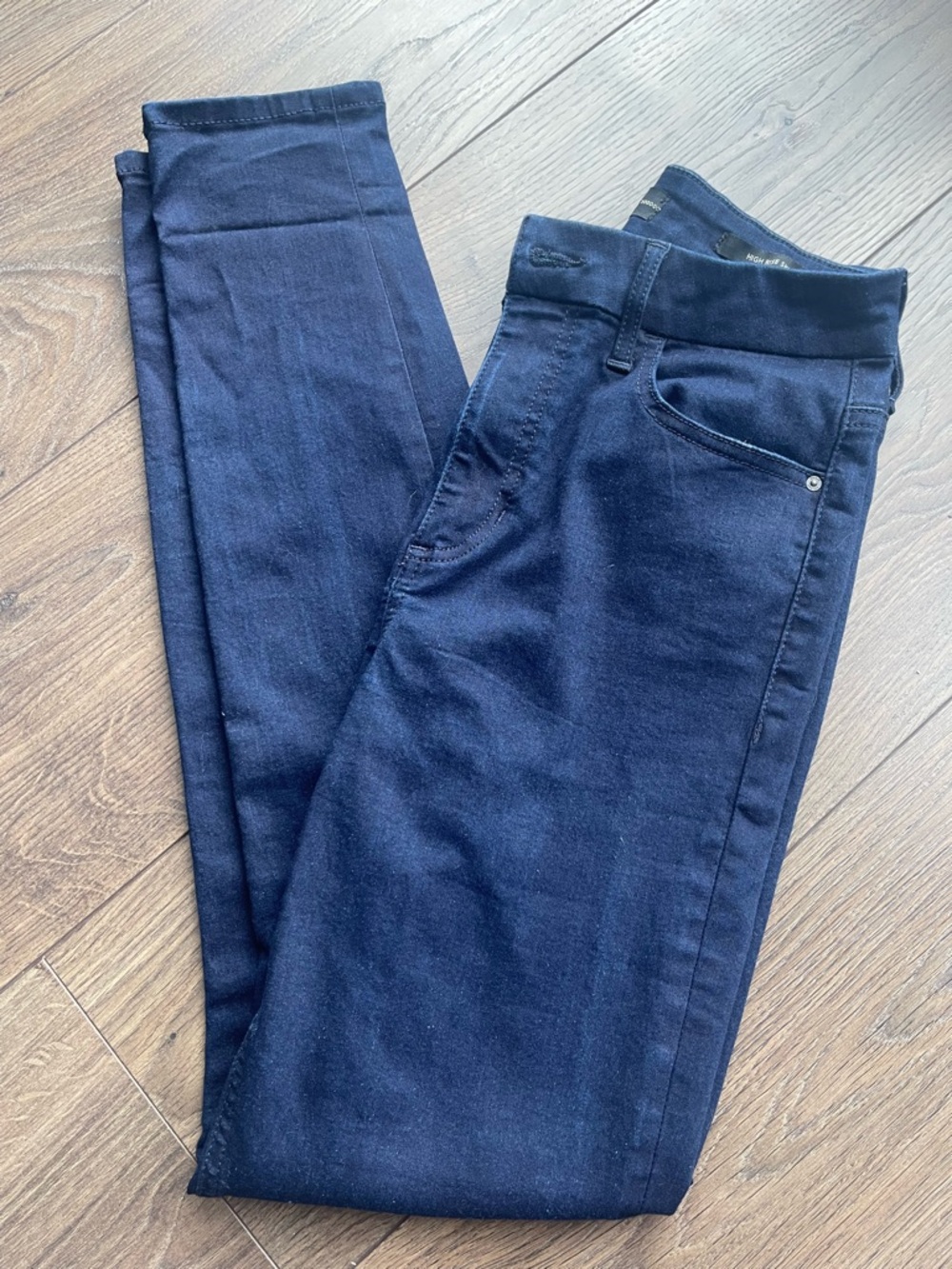 Guess Women's High-Rise Dark Blue Skinny Jeans